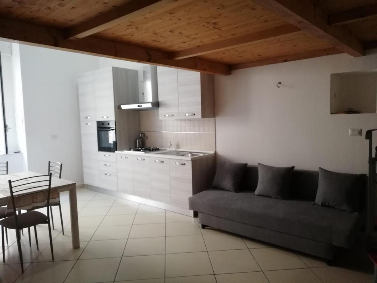 Aurora Apartment Nel Cuore Di Napoli المظهر الخارجي الصورة